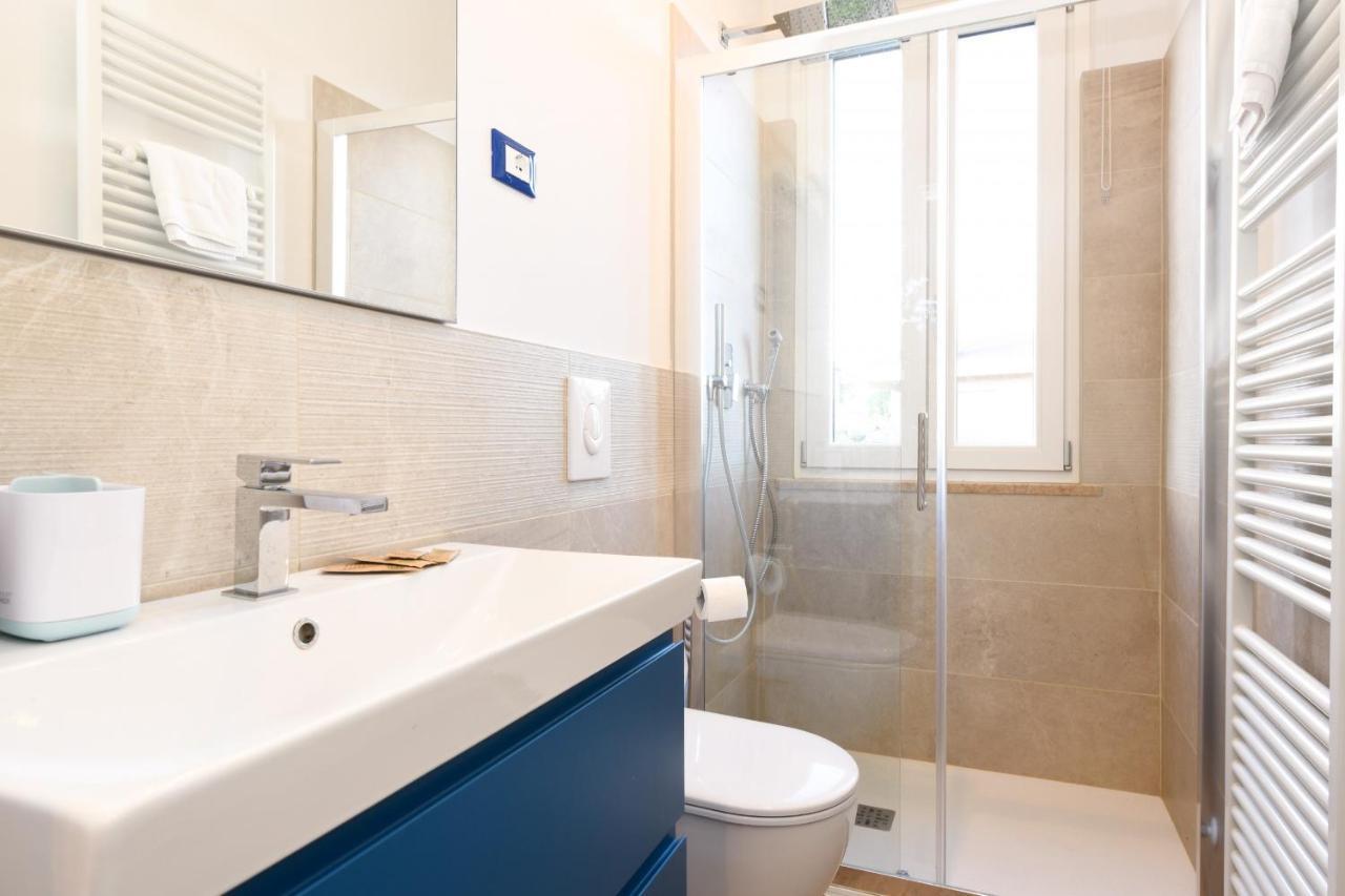 Blue Suite Apartment Sirmione Exteriör bild